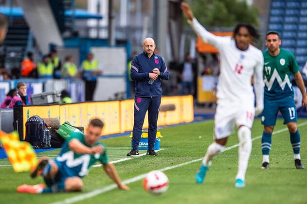 England Under 21 v Slovenia Under 21 2023 UEFA European U21, U 21 Championship England u21 manager Lee Carsley (centre) during the 2023 UEFA European U21 Championship match at the John Smiths Stadium, Huddersfield Content Not Available For UK Newspapers Copyright: xMattxWilkinsonx FIL-17018-0020 UK Newspapers OUT