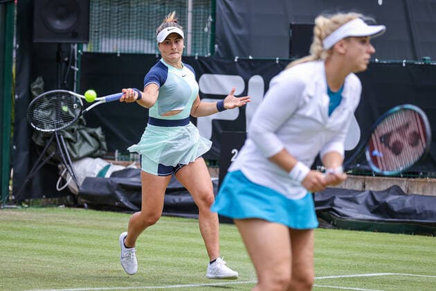 Bianca ANDREESCU CAN und Sabine LISICKI GER, bett1open WTA, Tennis Damen 500, Berlin, LTTC Rot-Weiß , 14.06.2022, Copyright: xClaudioxGärtnerx
