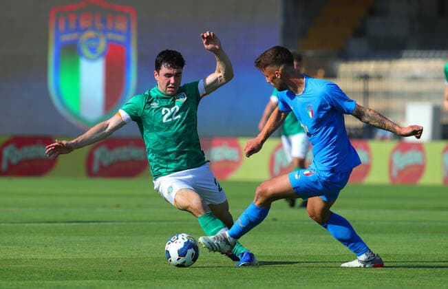 UEFA Under 21 European Championship, EM, Europameisterschaft Qualifier, Stadio Cino e Lillo Del Duca, Ascoli, Italy 14 6 2022 Italy vs Republic of Ireland Ireland s Liam Kerrigan and Mattia Viti of Italy Liam Kerrigan and Mattia Viti 14 6 2022  Copyright: x INPHO GiuseppexFamax ITALY_IRELAND_U21_40