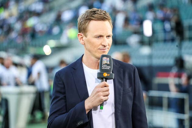 Fussball, UEFA Nations League League A - Gruppe 3 - Spieltag 4 Deutschland - Italien 14.06.2022, BORUSSIA-PARK Mönchengladbach Jochen Breyer (ZDF Moderator) Foto: Herbertz Nico Herbertz Mönchengladbach BORUSSIA-PARK Nordrhein-Westfahlen Deutschland