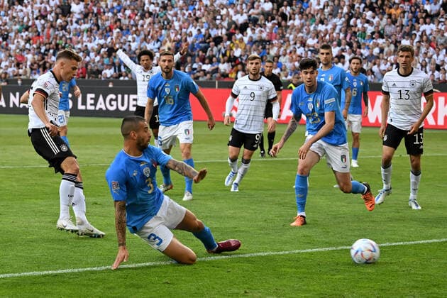 Moenchengladbach, Borussia Park, 14.06.22, GER, Herren, UEFA Nations League, Saison 2022-2023, Deutschland - Italien Bild: Joshua Kimmich (Deutschland) macht das Tor zum 1:0 Nur fuer journalistische Zwecke! Only for editorial use! Nordrhein-Westfalen Deutschland