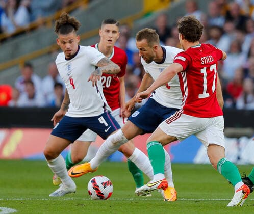 England v Hungary UEFA Nations League Harry Kane of England battles with Callum Styles of Hungary during the UEFA Nations League match between England and Hungary at Molineux, Wolverhampton Content Not Available For UK Newspapers Copyright: xPaulxChestertonx FIL-17013-0088 UK Newspapers OUT