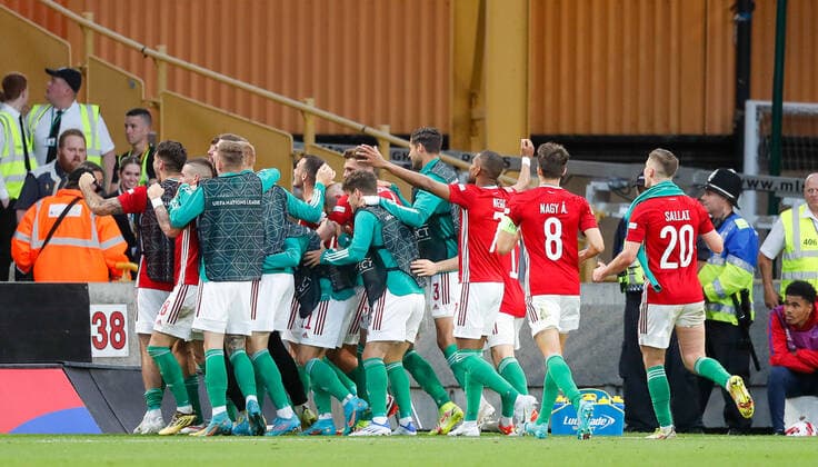 England v Hungary UEFA Nations League Hungary players celebrate Zsolt Nagy of Hungary goal during the UEFA Nations League match between England and Hungary at Molineux, Wolverhampton Content Not Available For UK Newspapers Copyright: xPaulxChestertonx FIL-17013-0190 UK Newspapers OUT
