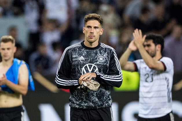 UEFA Nations League, Deutschland - Italien; 14.06.2022 Die Mannschaft bedankt sich bei den Fans fuer die Unterstuetzung Leon Goretzka (8, Deutschland) UEFA Nations League, Deutschland - Italien, Moenchengladbach, BORUSSIA-PARK Copyright: xBEAUTIFULxSPORTS Wunderlx