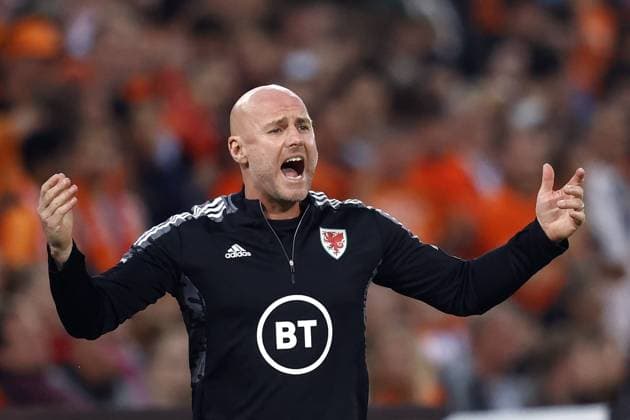 ROTTERDAM - Wales coach Rob Page during the UEFA Nations League match between the Netherlands and Wales at Feyenoord stadium on June 14, 2022 in Rotterdam, Netherlands. ANP PIETER STAM DE YOUNG UEFA Nations League - League Path Group 4 2022 xVIxANPxSportx xxANPxIVx