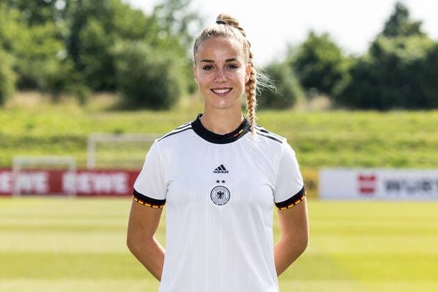 Frauen Nationalmannschaft Media Day; 16.06.2022 Giulia Gwinn Frauen Nationalmannschaft Media Day, Herzogenaurach, Adi-Dassler Stadion Copyright: xBEAUTIFULxSPORTS Wunderlx