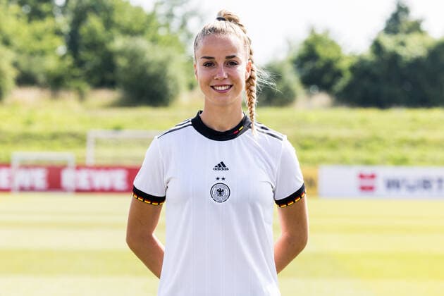 Frauen Nationalmannschaft Media Day; 16.06.2022 Giulia Gwinn Frauen Nationalmannschaft Media Day, Herzogenaurach, Adi-Dassler Stadion Copyright: xBEAUTIFULxSPORTS Wunderlx