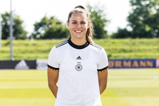 Frauen Nationalmannschaft Media Day; 16.06.2022 Lena Lattwein Frauen Nationalmannschaft Media Day, Herzogenaurach, Adi-Dassler Stadion Copyright: xBEAUTIFULxSPORTS Wunderlx