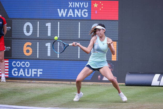 Xinyu WANG CHN, bett1open WTA, Tennis Damen 500, Berlin, LTTC Rot-Weiß , 16.06.2022, Copyright: xClaudioxGärtnerx