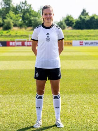 Jana Feldkamp, Deutschland, Nationalmannschaft, Mannschaftsshooting, Fussball, Frauen, 16.06.2022 Deutschland, Nationalmannschaft, Mannschaftsshooting, Fussball, Frauen, 16.06.2022 Nuernberg Copyright: xMichaelxSchmidt Eibner-Pressefotx EP_MST