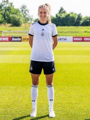 Kathrin Hendrich, Deutschland, Nationalmannschaft, Mannschaftsshooting, Fussball, Frauen, 16.06.2022 Deutschland, Nationalmannschaft, Mannschaftsshooting, Fussball, Frauen, 16.06.2022 Nuernberg Copyright: xMichaelxSchmidt Eibner-Pressefotx EP_MST