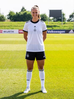 Klara Buehl, Deutschland, Nationalmannschaft, Mannschaftsshooting, Fussball, Frauen, 16.06.2022 Deutschland, Nationalmannschaft, Mannschaftsshooting, Fussball, Frauen, 16.06.2022 Nuernberg Copyright: xMichaelxSchmidt Eibner-Pressefotx EP_MST