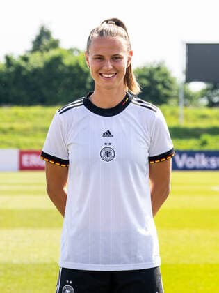 Klara Buehl, Deutschland, Nationalmannschaft, Mannschaftsshooting, Fussball, Frauen, 16.06.2022 Deutschland, Nationalmannschaft, Mannschaftsshooting, Fussball, Frauen, 16.06.2022 Nuernberg Copyright: xMichaelxSchmidt Eibner-Pressefotx EP_MST