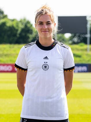 Laura Freigang, Deutschland, Nationalmannschaft, Mannschaftsshooting, Fussball, Frauen, 16.06.2022 Deutschland, Nationalmannschaft, Mannschaftsshooting, Fussball, Frauen, 16.06.2022 Nuernberg Copyright: xMichaelxSchmidt Eibner-Pressefotx EP_MST