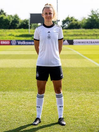 Lena Lattwein, Deutschland, Nationalmannschaft, Mannschaftsshooting, Fussball, Frauen, 16.06.2022 Deutschland, Nationalmannschaft, Mannschaftsshooting, Fussball, Frauen, 16.06.2022 Nuernberg Copyright: xMichaelxSchmidt Eibner-Pressefotx EP_MST