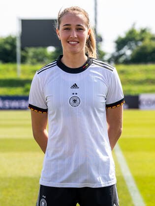 Syndey Lohmann, Deutschland, Nationalmannschaft, Mannschaftsshooting, Fussball, Frauen, 16.06.2022 Deutschland, Nationalmannschaft, Mannschaftsshooting, Fussball, Frauen, 16.06.2022 Nuernberg Copyright: xMichaelxSchmidt Eibner-Pressefotx EP_MST