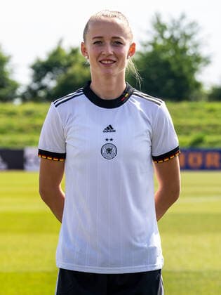 Lea Schueller, Deutschland, Nationalmannschaft, Mannschaftsshooting, Fussball, Frauen, 16.06.2022 Deutschland, Nationalmannschaft, Mannschaftsshooting, Fussball, Frauen, 16.06.2022 Nuernberg Copyright: xMichaelxSchmidt Eibner-Pressefotx EP_MST