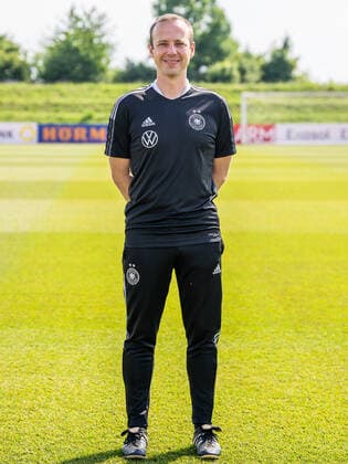 Patrik Grolimund, Deutschland, Nationalmannschaft, Mannschaftsshooting, Fussball, Frauen, 16.06.2022 Deutschland, Nationalmannschaft, Mannschaftsshooting, Fussball, Frauen, 16.06.2022 Nuernberg Copyright: xMichaelxSchmidt Eibner-Pressefotx EP_MST