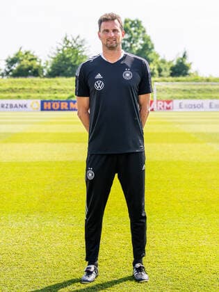 Michael Fuchs, Deutschland, Nationalmannschaft, Mannschaftsshooting, Fussball, Frauen, 16.06.2022 Deutschland, Nationalmannschaft, Mannschaftsshooting, Fussball, Frauen, 16.06.2022 Nuernberg Copyright: xMichaelxSchmidt Eibner-Pressefotx EP_MST
