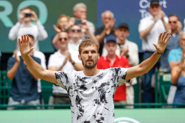 Sport Themen der Woche KW24 Sport Bilder des Tages Terra Wortmann Open, Oscar Otte (GER) jubelt nach dem Sieg, Jubel, Freude, Emotion - Terra Wortmann Open - ATP, Tennis Herren 500 - OWL Arena - Halle Westf. - Nordrhein Westfalen - Germany - 17 June 2022. Â *** Terra Wortmann Open, Oscar Otte GER cheers after victory, jubilation, joy, emotion Terra Wortmann Open ATP 500 OWL Arena Halle Westf Nordrhein Westfalen Germany 17 June 2022 Â Copyright: xJuergenxHasenkopfx