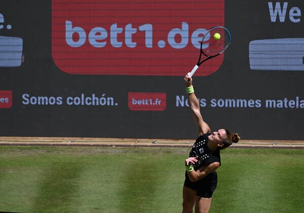 2022 WTA, Tennis Damen bett1open , Berlin Maria Sakkara (GRE) (Photo: Paul Zimmer Sportfoto Zimmer)