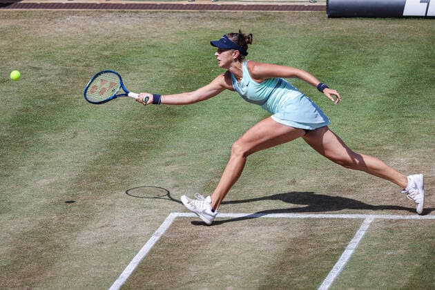 Belinda BENCIC SUI gewinnt das Halbfinale gegen Maria SAKKARI GRE und zieht es erste Spielerin in das Finale am Sonntag ein, bett1open WTA, Tennis Damen 500, Berlin, LTTC Rot-Weiß , 18.06.2022, Copyright: xClaudioxGärtnerx
