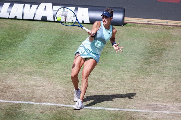 Belinda BENCIC SUI gewinnt das Halbfinale gegen Maria SAKKARI GRE und zieht es erste Spielerin in das Finale am Sonntag ein, bett1open WTA, Tennis Damen 500, Berlin, LTTC Rot-Weiß , 18.06.2022, Copyright: xClaudioxGärtnerx
