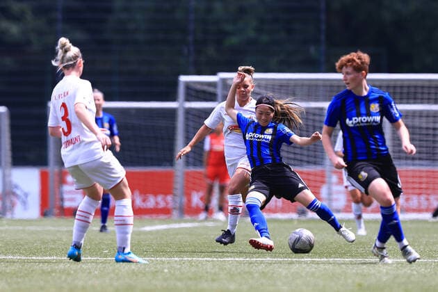 Aufstiegsspiel 2. Frauen Bundesliga 2021-2022, 1. FC Köln II - 1. FC Saarbrücken Akane Yatsugi (FCS, 28) Köln RheinEnergieSportpark, Kunstrasen Nordrhein-Westfalen Deutschland