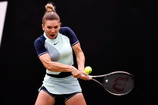 Tennis - 2022 WTA, Tennis Damen Rothesay Birmingham Classic Championships - Edgbaston Priory Club - Sunday 19th June 2022 Number two seed Simona Halep (ROU) during her semi final defeat in three sets against Beatriz Haddad Maia (BRZ) , at 2022 Rothesay Birmingham Classic Championships. 