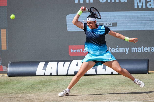 Ons JABEUR TUN, bett1open WTA, Tennis Damen 500, Berlin, LTTC Rot-Weiß , 19.06.2022, Copyright: xClaudioxGärtnerx