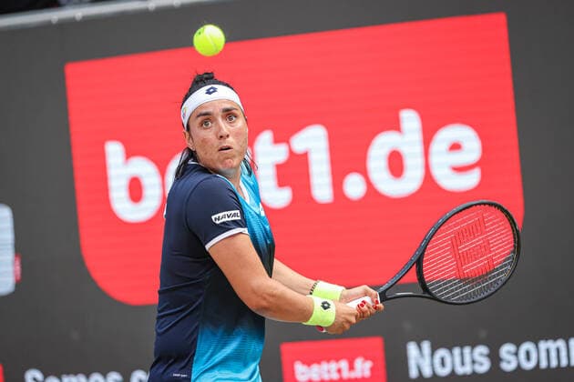 Ons JABEUR TUN, bett1open WTA, Tennis Damen 500, Berlin, LTTC Rot-Weiß , 19.06.2022, Copyright: xClaudioxGärtnerx