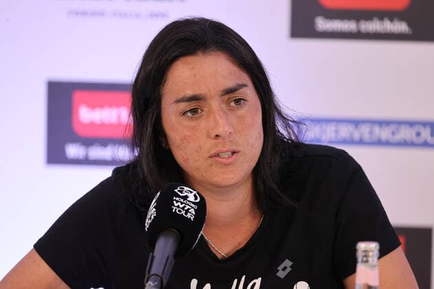 Siegerin der bett1open 2022: Ons JABEUR TUN bei der Abschluss-Pressekonferenz, bett1open WTA, Tennis Damen 500, Berlin, LTTC Rot-Weiß , 19.06.2022, Copyright: xClaudioxGärtnerx