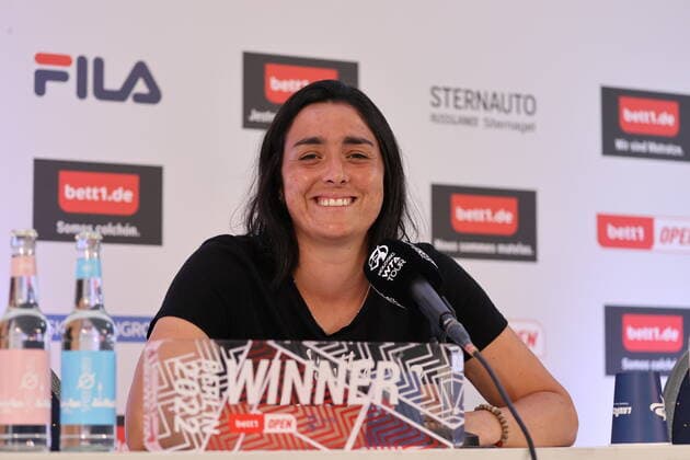Siegerin der bett1open 2022: Ons JABEUR TUN bei der Abschluss-Pressekonferenz, bett1open WTA, Tennis Damen 500, Berlin, LTTC Rot-Weiß , 19.06.2022, Copyright: xClaudioxGärtnerx