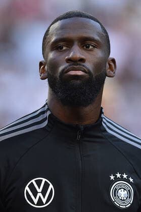 Fußball UEFA Nations League Deutschland - Italien am 14.06.2022 im Borussia-Park in Mönchengladbach Antonio Rüdiger ( Deutschland ) DFB regulations prohibit any use of photographs as image sequences and or quasi-video.