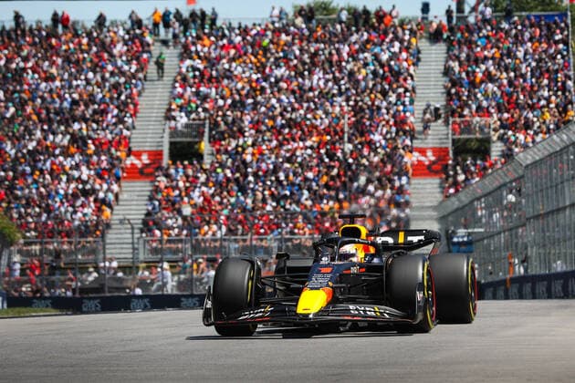 01 VERSTAPPEN Max (nld), Red Bull Racing RB18, action during the Formula 1 AWS Grand Prix du Canada 2022, 9th round of the 2022 FIA Formula One World Championship, WM, Weltmeisterschaft on the Circuit Gilles Villeneuve, from June 17 to 19, 2022 in Montreal, Canada - F1 - CANADIAN GRAND PRIX 2022 - RACE DPPI Panoramic  00122023_AV6_8311