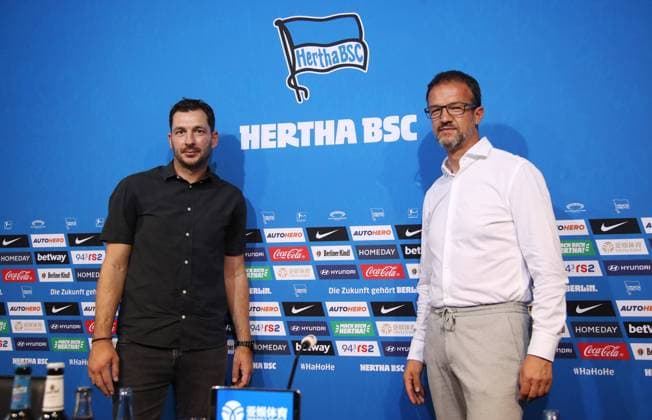 Sport Themen der Woche KW25 Sport Bilder des Tages Trainer Sandro Schwarz, Manager Sportdirektor Fredi Bobic PK Pressekonferenz zur Trainervostellung Fußball Fussball DFL Bundesliga Herren Saison 2022 2023 20.06.2022 Hertha BSC Berlin *** Coach Sandro Schwarz, Manager Sport Director Fredi Bobic PK Press conference on coach appointment Sport Football Soccer DFL Bundesliga Men Season 2022 2023 20 06 2022 Hertha BSC Berlin