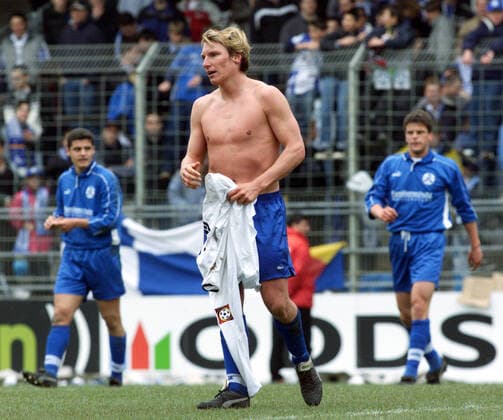 22.04.01 Stuttgarter Kickers - SpVgg Greuther Fürth Deutschland, Stuttgart, 22.04.2001, Fussball, 2. Bundesliga, Stuttgarter Kickers- SpVgg Greuther Fürth (0:5): Günter Heberle (Stuttgarter Kickers). *** 22 04 01 Stuttgarter Kickers SpVgg Greuther Fürth Germany, Stuttgart, 22 04 2001, Football, 2 Bundesliga, Stuttgarter Kickers SpVgg Greuther Fürth 0 5 Günter Heberle Stuttgarter Kickers