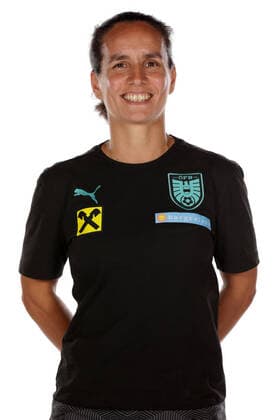 WOMEN SOCCER - OEFB ladies, team photo shoot VIENNA,AUSTRIA,17.JUN.22 - WOMEN SOCCER - OEFB, Oesterreichischer Fussball-Bund, team photoshooting, ladies. Image shows head coach Irene Fuhrmann (AUT).  GEPAxpictures xWalterxLuger
