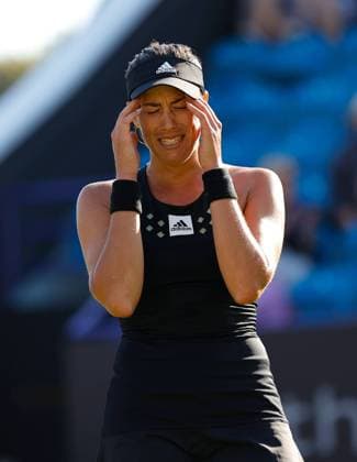 Sport Bilder des Tages 20th June 2022, Devonshire Park, Eastbourne, England; Eastbourne International Lawn Tennis Tournament; Garbine Muguruza (ESP) shows emotion in the match against Magdalena Frech (POL)  ActionPlus12401819 HongboxChen
