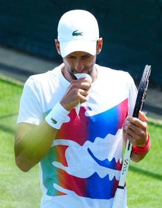 Mandatory Credit: Photo by Javier Garcia Shutterstock (12994278j) Novak Djokovic blows his nose Wimbledon Tennis Championship Practice and Previews, The All England Lawn Tennis and Croquet Club, London, UK - 21 Jun 2022 Wimbledon Tennis Championship Practice and Previews, The All England Lawn Tennis and Croquet Club, London, UK - 21 Jun 2022  Copyright: xJavierxGarcia Shutterstockx 12994278j