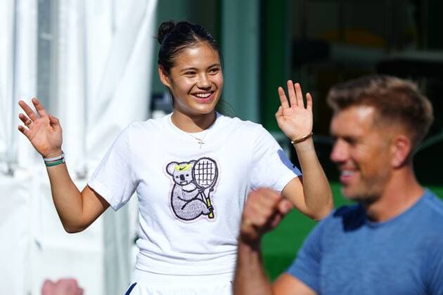 Mandatory Credit: Photo by Javier Garcia Shutterstock (12994278fs) Emma Raducanu plays Spike Ball before practice Wimbledon Tennis Championship Practice and Previews, The All England Lawn Tennis and Croquet Club, London, UK - 21 Jun 2022 Wimbledon Tennis Championship Practice and Previews, The All England Lawn Tennis and Croquet Club, London, UK - 21 Jun 2022  Copyright: xJavierxGarcia Shutterstockx 12994278fs