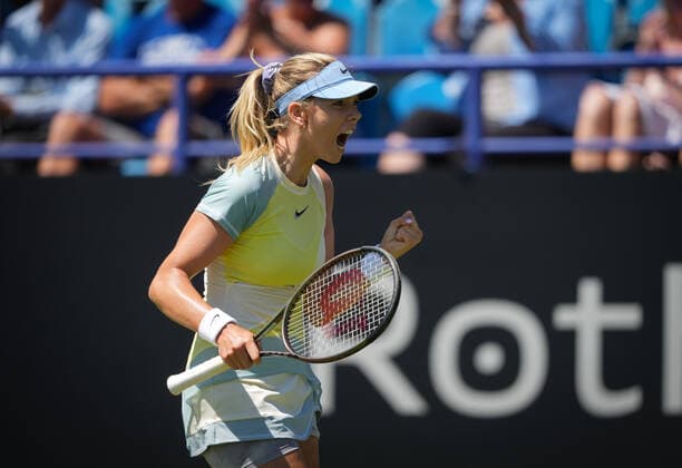 Katie Boulter of GBR celebrates winning the first set of her round of 16 match during the Rothersay International Eastbourne Tennis Tournament 2022 at Devonshire Park, Eastbourne, England on the 22 June 2022. Copyright: xAndyxRowlandx PMI-5007-0003
