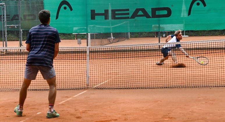 22.06.2022, xpsx, Tennis ITF-Turnier beim TC Bruchköbel, v.l. Miguel Avendano Cadena (ESP), Matthew William Donald (CZE) Bruchköbel Hessen Deutschland (DEU)