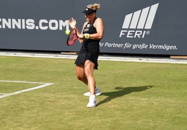22.06.2022 Bad Homburg vor der Höhe, Kurpark, Tennis WTA, Tennis Damen 250 Bad Homburg Open Achtelfinale Lucia Bronzetti gegen Angelique Kerber Bild zeigt: Angelique Kerber emspor, DFL regulations prohibit any use of photographs as image sequences and or quasi-video