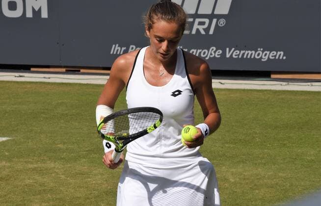 22.06.2022 Bad Homburg vor der Höhe, Kurpark, Tennis WTA, Tennis Damen 250 Bad Homburg Open Achtelfinale Lucia Bronzetti gegen Angelique Kerber Bild zeigt: Lucia Bronzetti emspor, DFL regulations prohibit any use of photographs as image sequences and or quasi-video