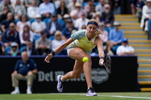 Mandatory Credit: Photo by Dave Shopland Shutterstock (12992820ai) Petra Kvitova in the Women s singles final Rothesay International Eastbourne, Tennis, Devonshire Park, Eastbourne, UK - 25 Jun 2022 Rothesay International Eastbourne, Tennis, Devonshire Park, Eastbourne, UK - 25 Jun 2022  Copyright: xDavexShopland Shutterstockx 12992820ai