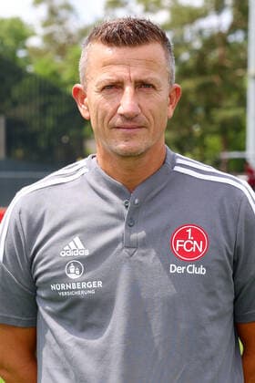 23.06.2022 - 1. FC Nürnberg FCN Club - Saison 2022 2023 - Fototermin Porträttermin Pressetermin Präsentation - Einzelbild Einzelfoto Portrait Porträt Kopfbild - DaMa - Einzelfoto Einzelbild Portrait Porträt Kopfbild - Jens Vegers (Physiotherapeut 1. FC Nürnberg FCN )
