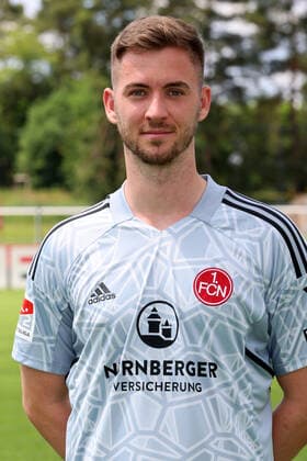 23.06.2022 - 1. FC Nürnberg FCN Club - Saison 2022 2023 - Fototermin Porträttermin Pressetermin Präsentation - Einzelbild Einzelfoto Portrait Porträt Kopfbild - DaMa - Einzelfoto Einzelbild Portrait Porträt Kopfbild - Carl Klaus (1, 1. FC Nürnberg FCN )