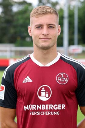 23.06.2022 - 1. FC Nürnberg FCN Club - Saison 2022 2023 - Fototermin Porträttermin Pressetermin Präsentation - Einzelbild Einzelfoto Portrait Porträt Kopfbild - DaMa - Einzelfoto Einzelbild Portrait Porträt Kopfbild - Fabian Nürnberger Nuernberger (15, 1. FC Nürnberg FCN )