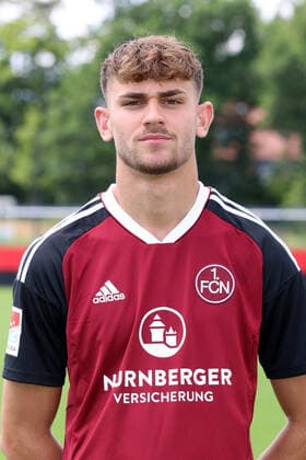 23.06.2022 - 1. FC Nürnberg FCN Club - Saison 2022 2023 - Fototermin Porträttermin Pressetermin Präsentation - Einzelbild Einzelfoto Portrait Porträt Kopfbild - DaMa - Einzelfoto Einzelbild Portrait Porträt Kopfbild - Leonardo Vonic (39, 1. FC Nürnberg FCN )